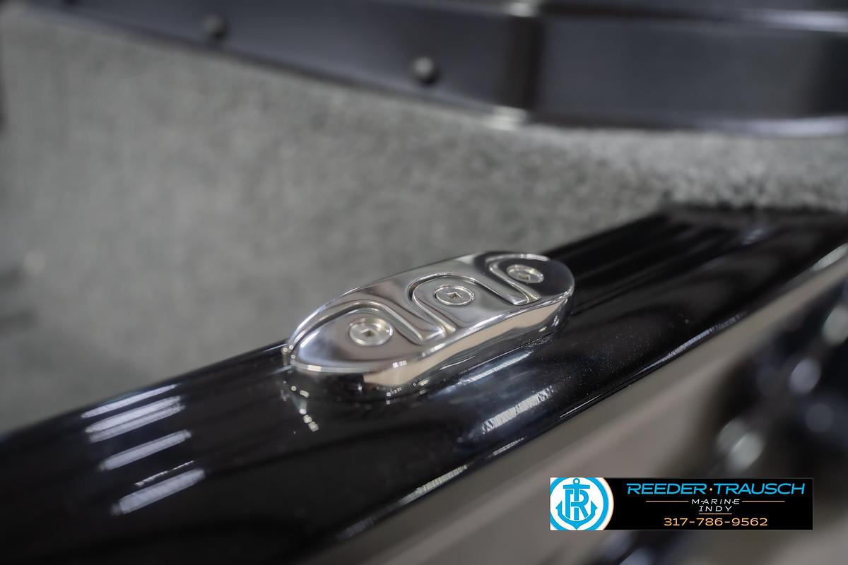 2026 Lund 1775 Adventure Sport