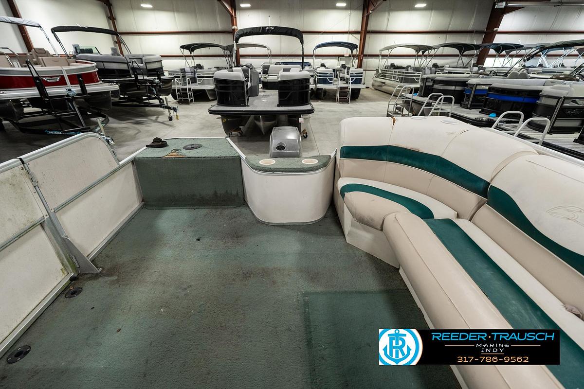 Used 1998 Fisher Freedom 200 Fish