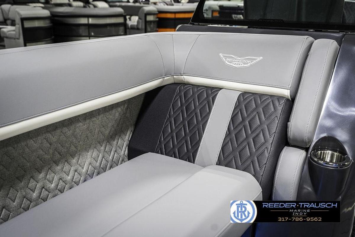 2025 Bennington 24 MFB