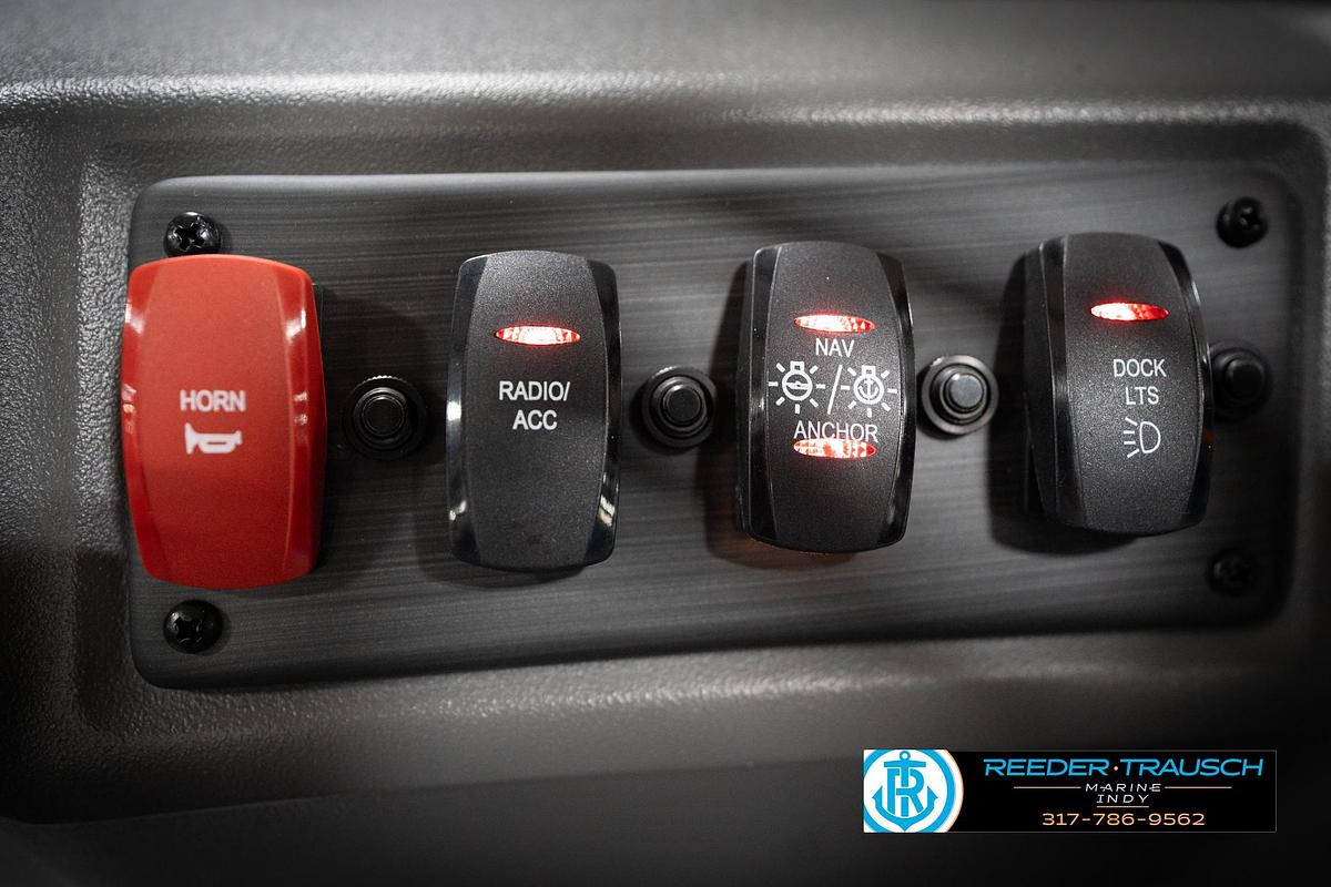 2026 Bennington 22 SSB