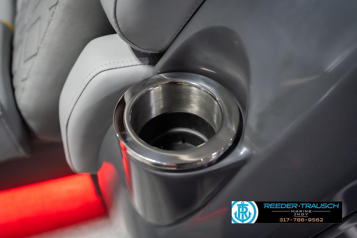 2026 Bennington 22 MFB