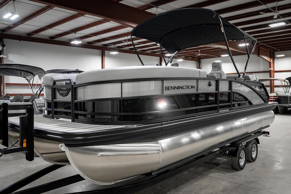 2025 Bennington 24 MSB