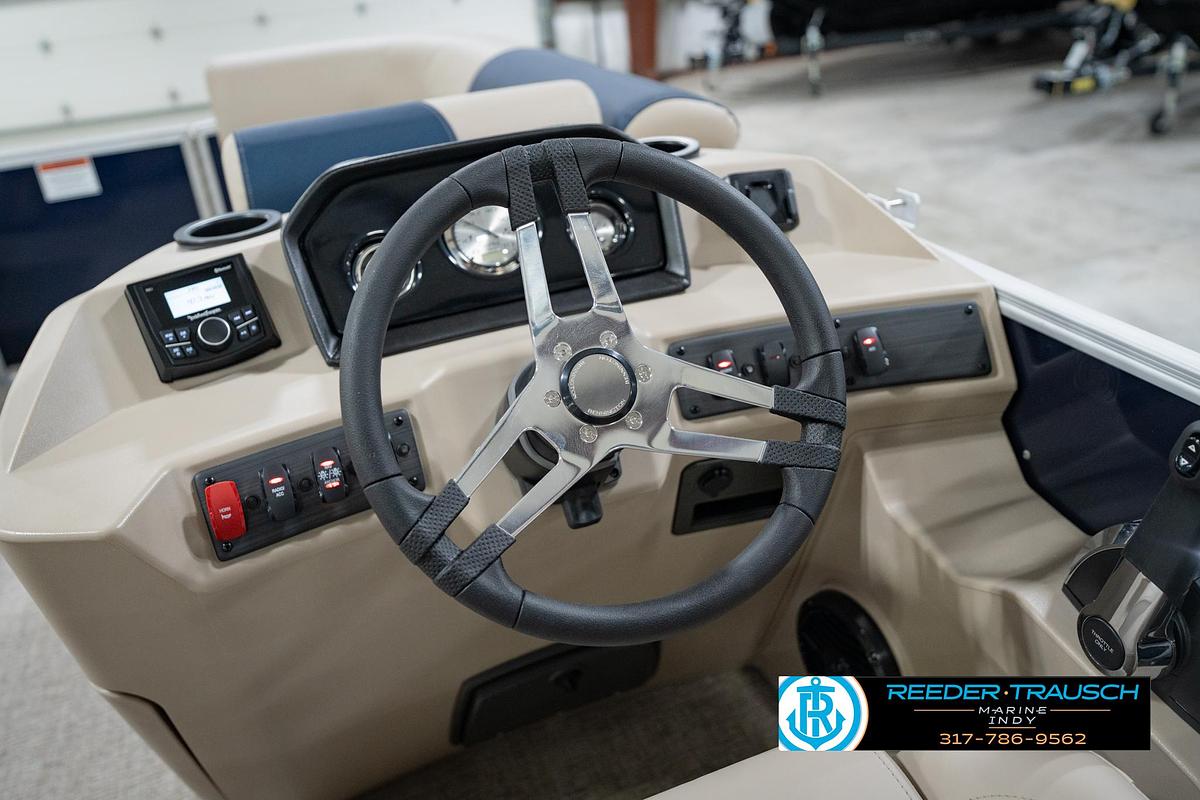 2026 Bennington 168 SLJ