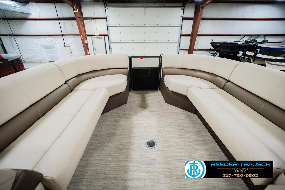 Used 2016 Crest 250 SLR2