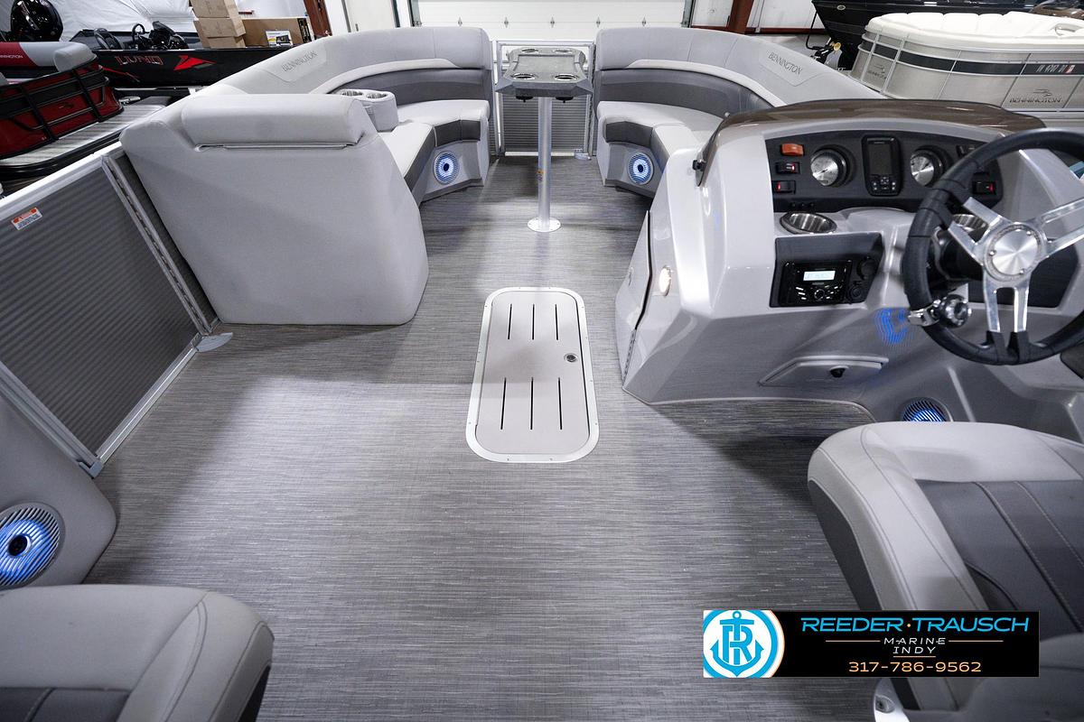 Used 2023 Bennington 23 SXSR