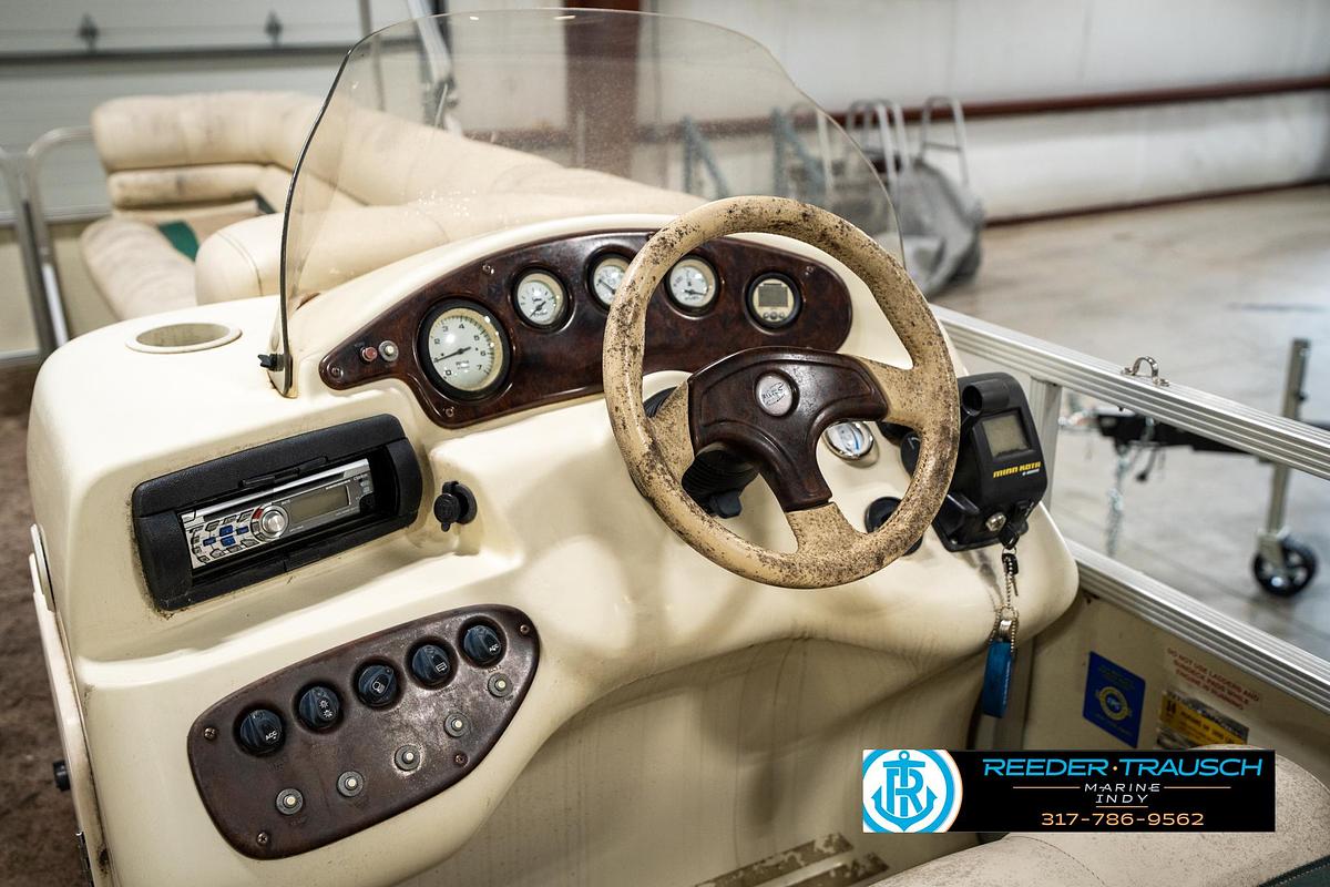 Used 2000 Bennington 2275 LX