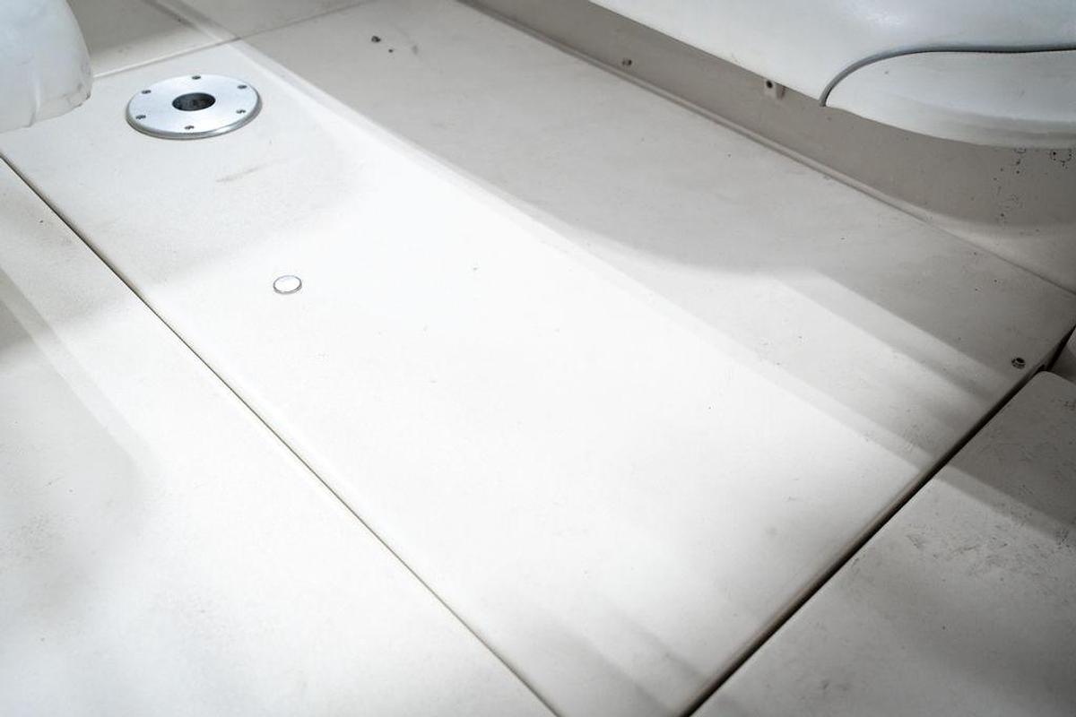 Used 1997 Sea Ray 240 Sundancer