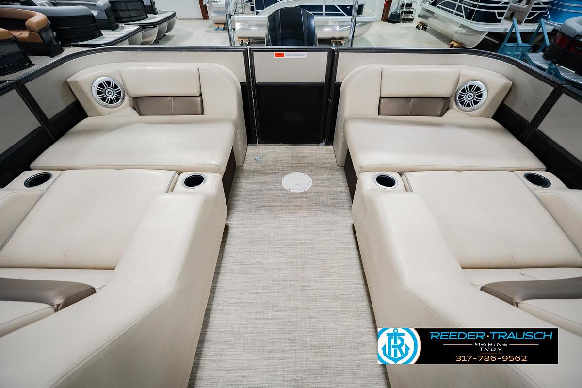 Used 2016 Crest 250 SLR2