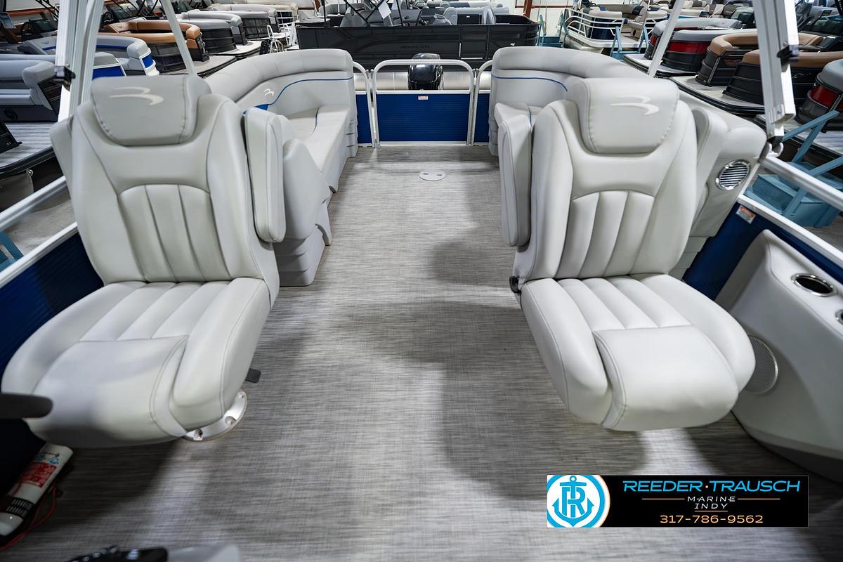 Used 2021 Bennington 22 SVSR