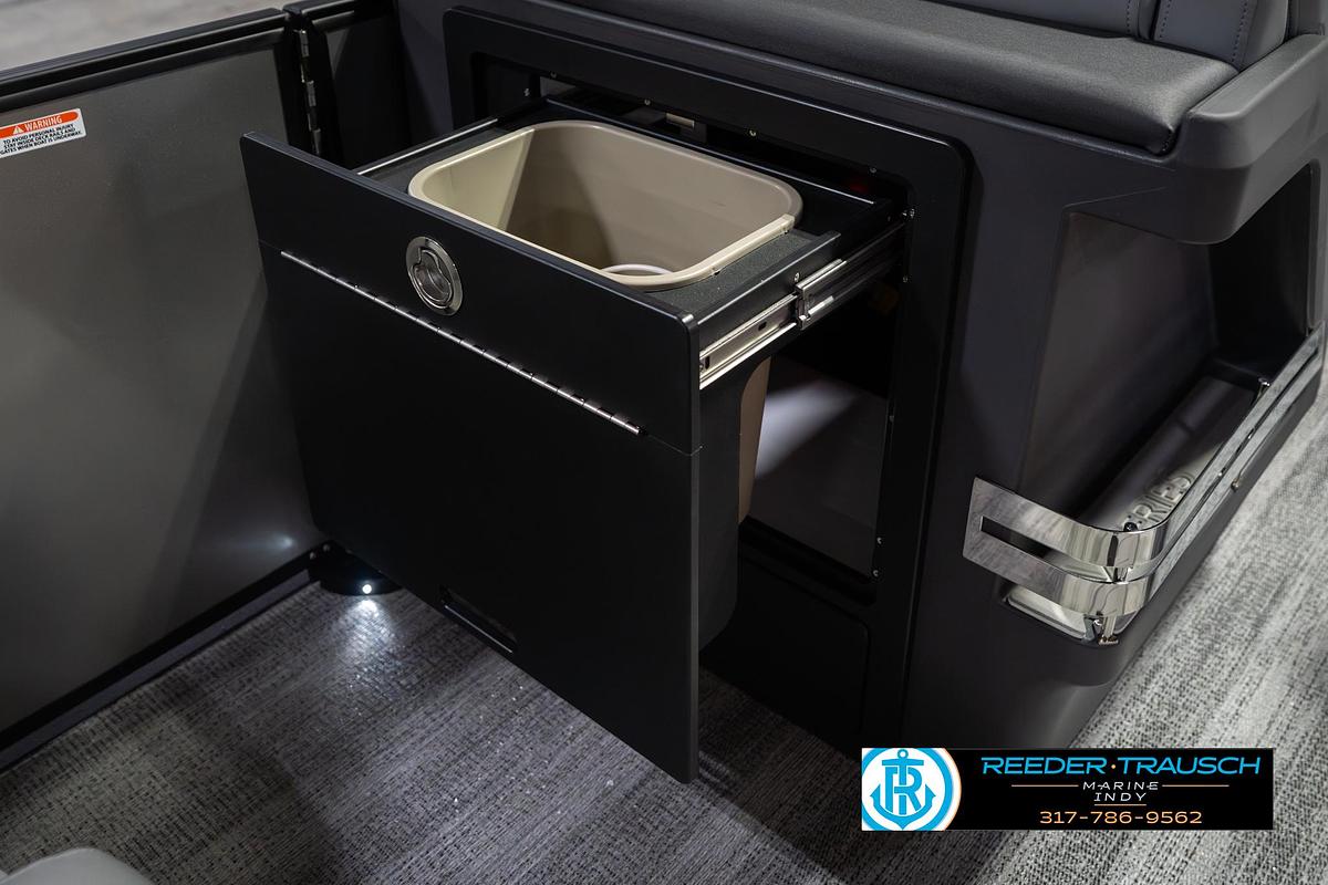 2026 Bennington 22 MFB