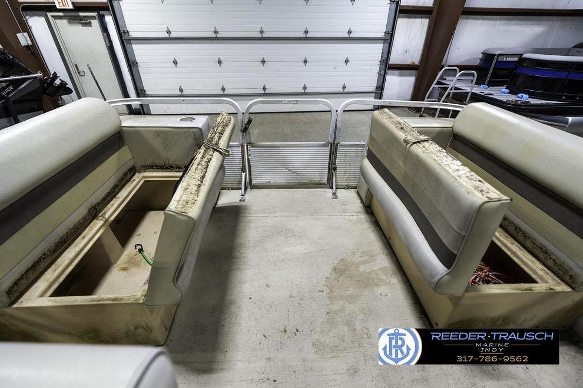 Used 1985 Godfrey Aqua Patio