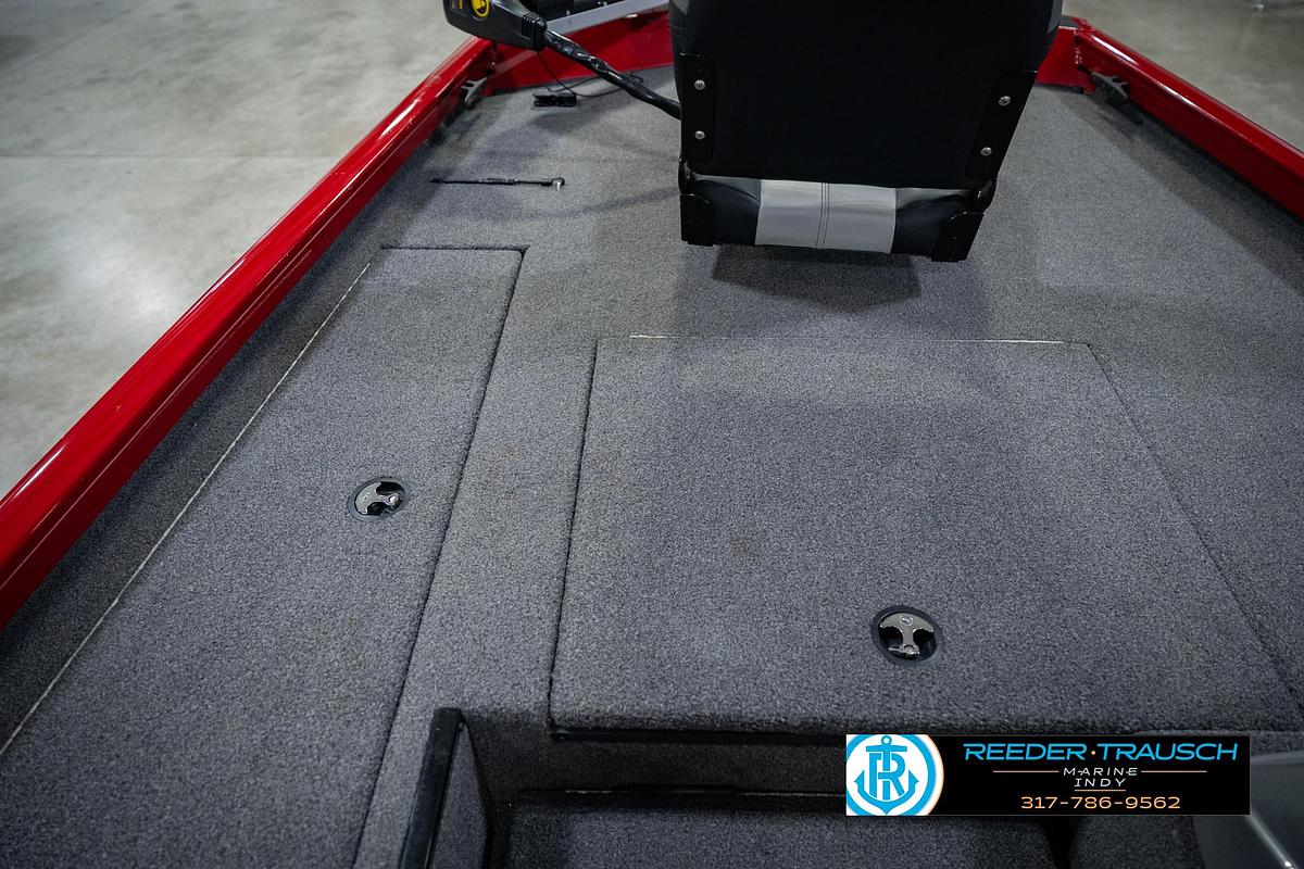 Used 2019 Crestliner VT17