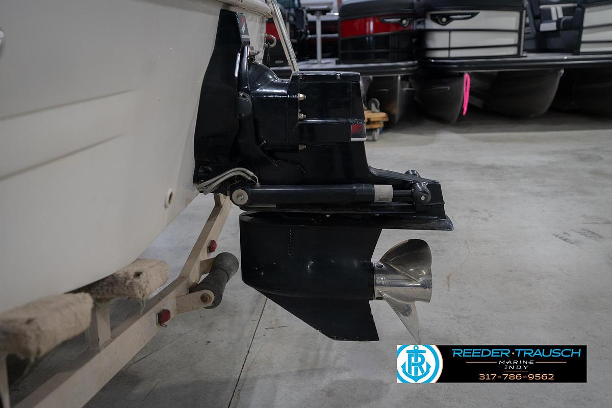 Used 2002 Hurricane SS232