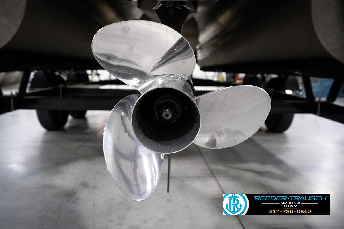 Used 2023 Bennington 23 SXSR