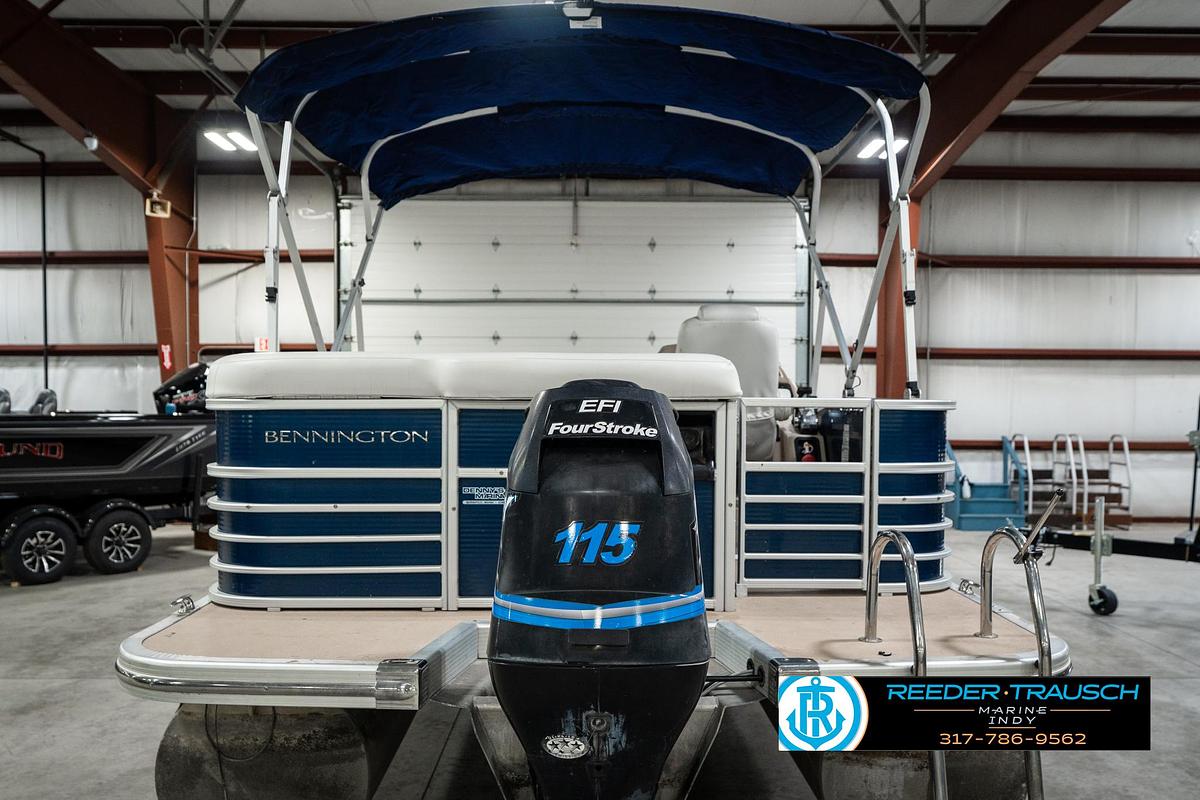 Used 2011 Bennington 2274 RCL