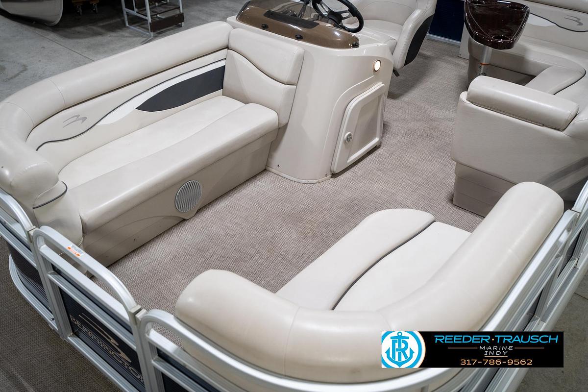 Used 2019 Bennington 18 SLV