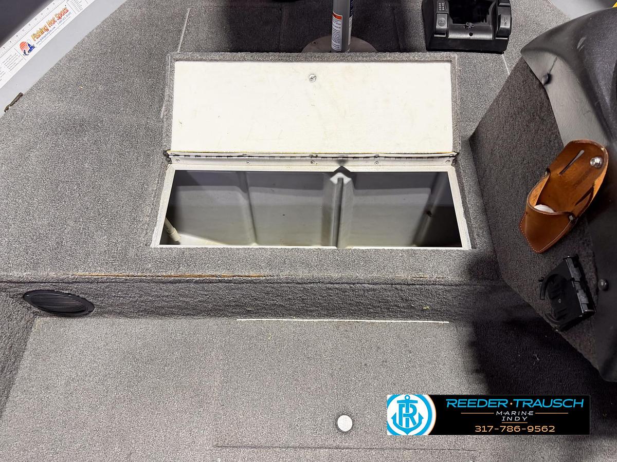Used 1999 Lund Mr. Pike 17