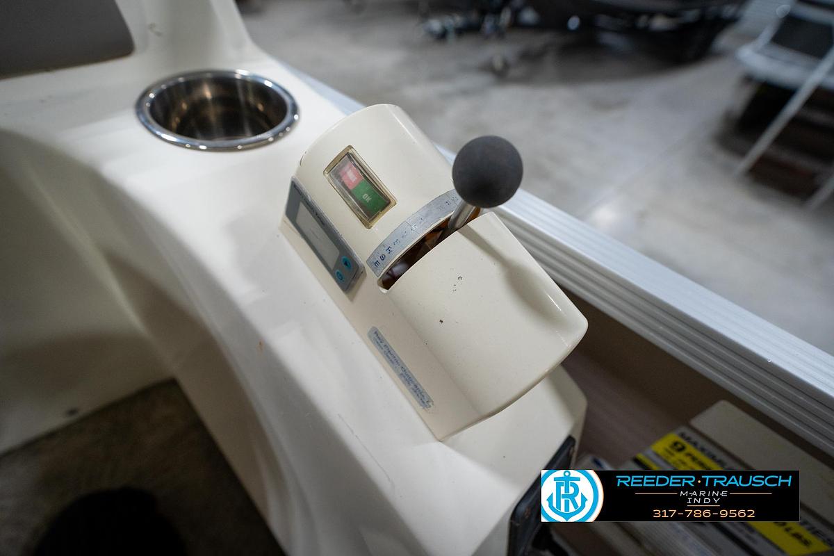 Used 2004 Bennington 20 SL