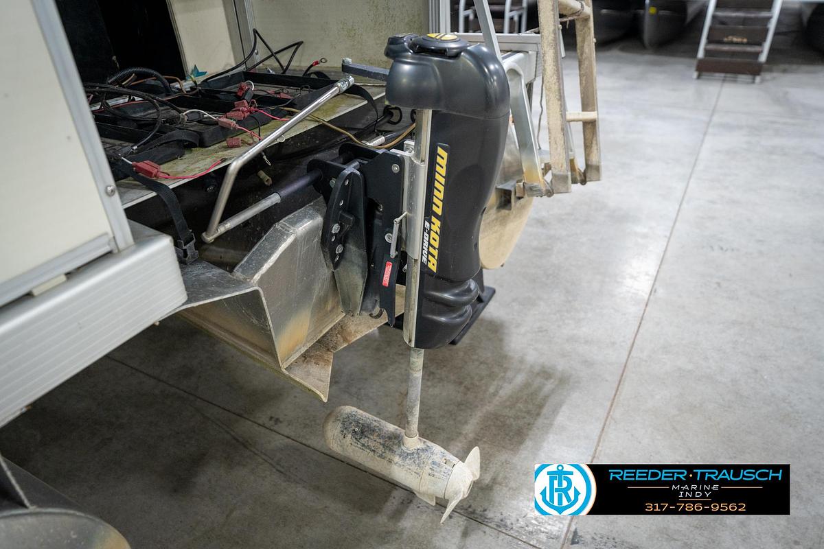 Used 2004 Bennington 185L