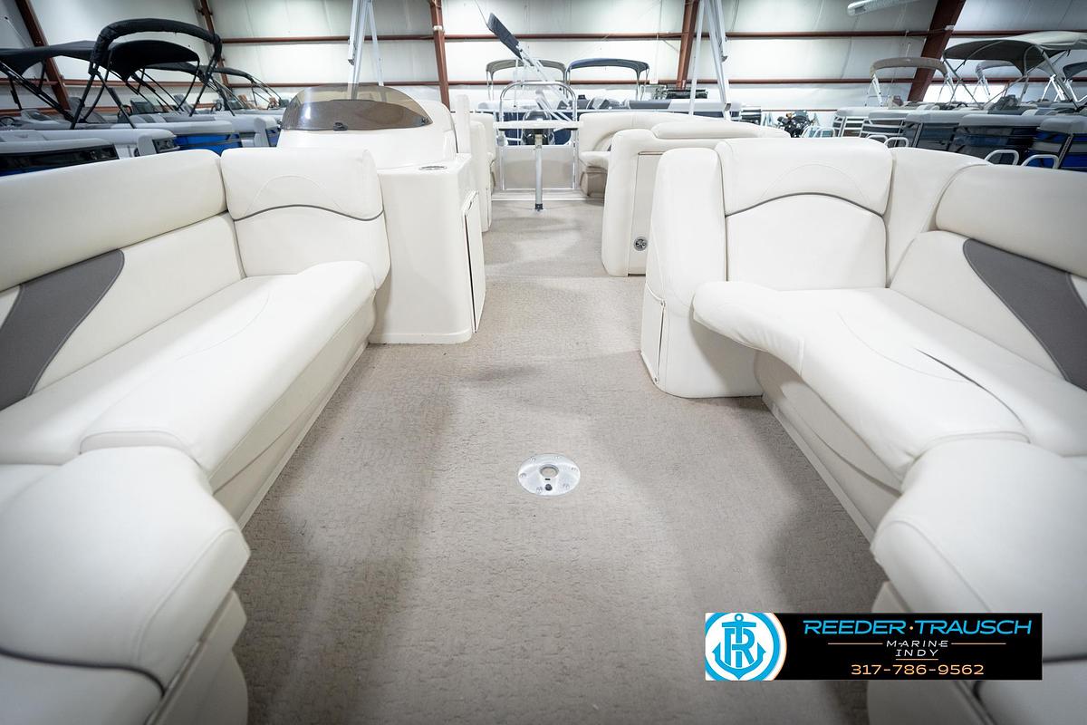 Used 2014 SunChaser Classic 8522 Lounger