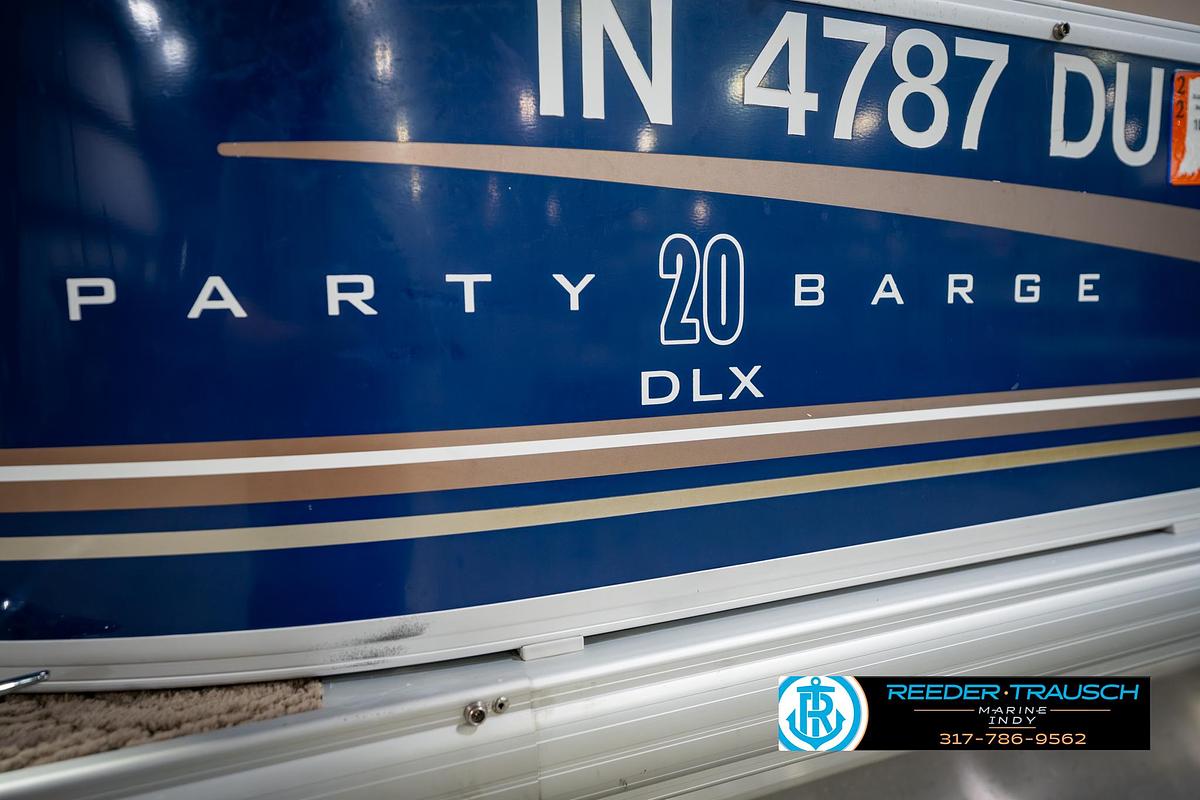 Used 2014 Tracker Marine Sig Party Barge 20 DLX