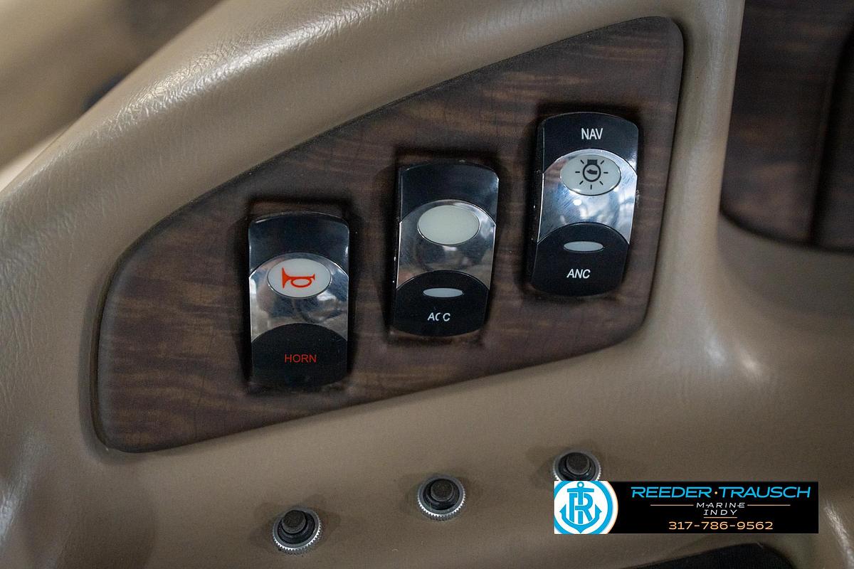 Used 2014 Bennington 2275 GCW