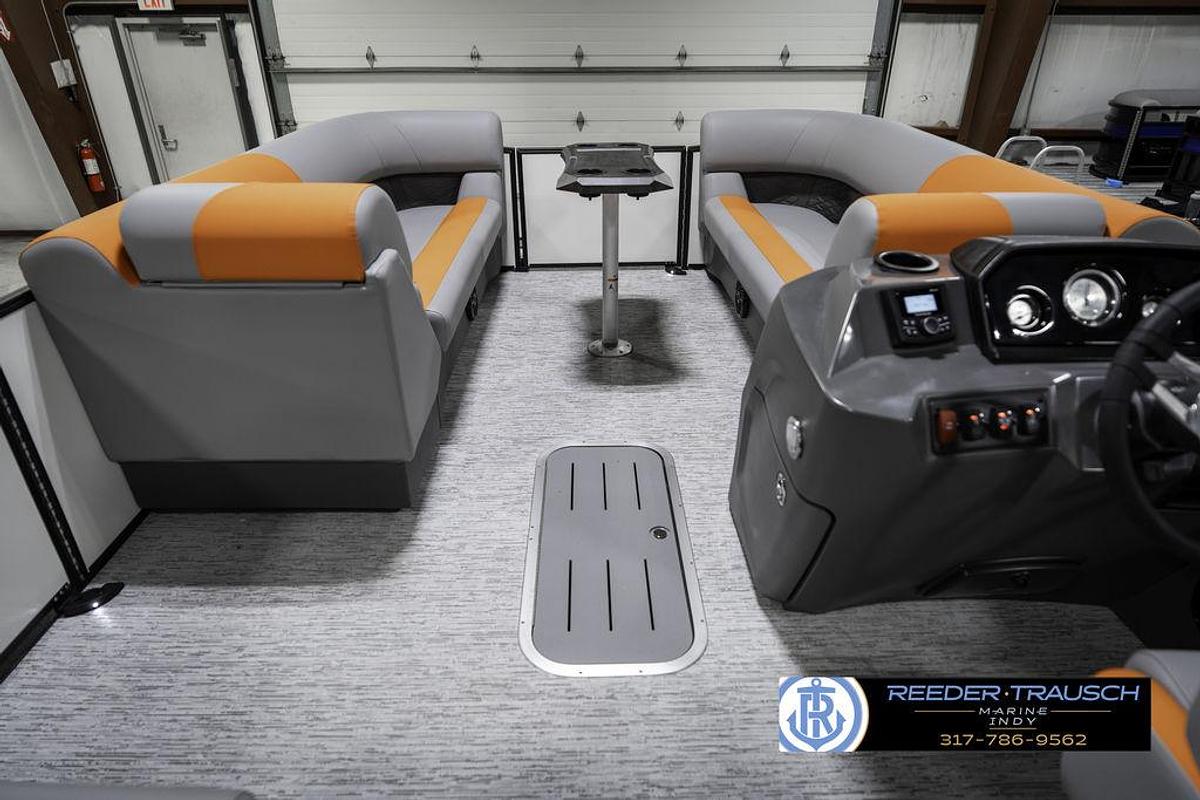 2025 Bennington 21 SSR