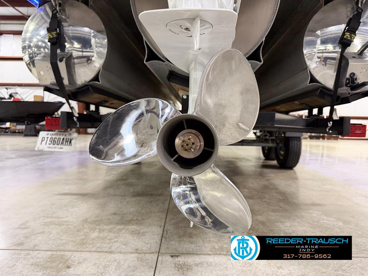 Used 2025 Avalon LSZ 2385 CRB