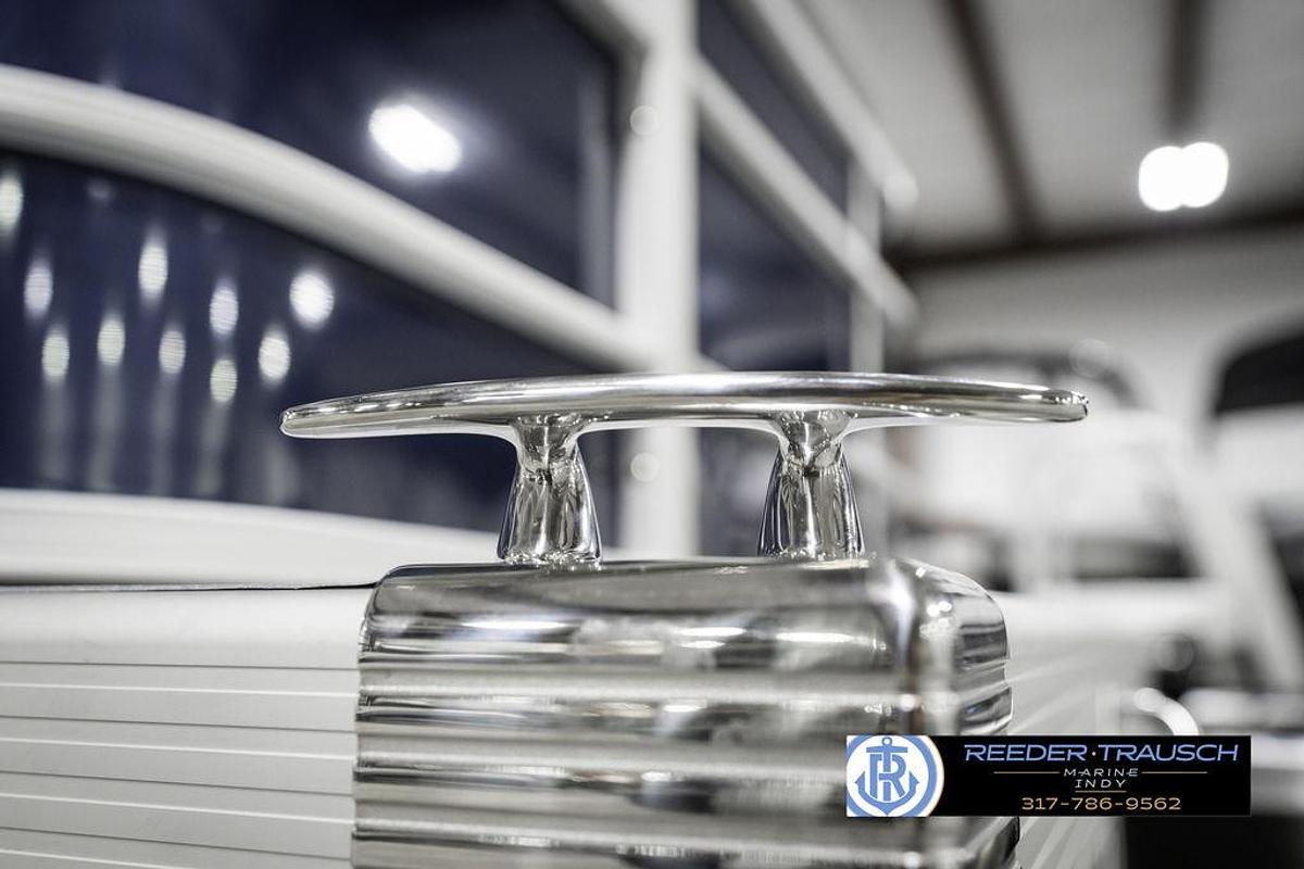 2025 Bennington 22 SXL