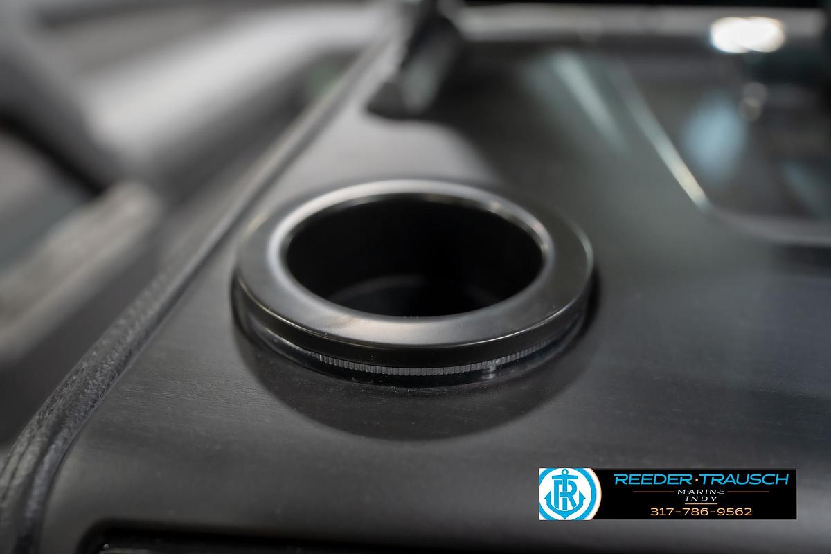 2026 Bennington 26 MSB