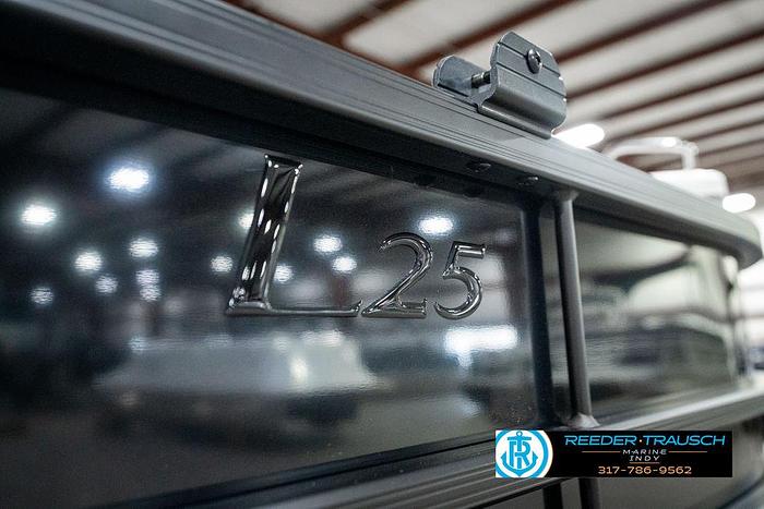 2025 Bennington 25 LPD