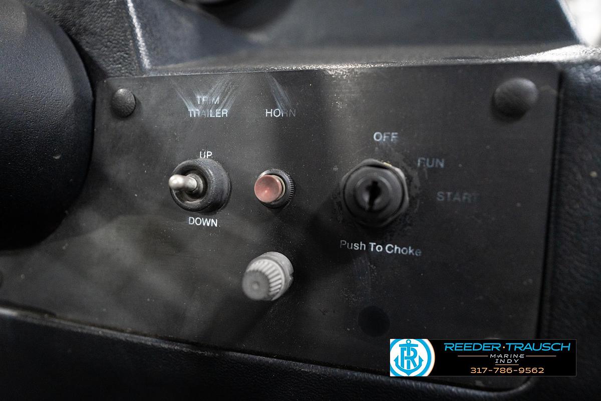 Used 1992 Sun Tracker Party Barge 24