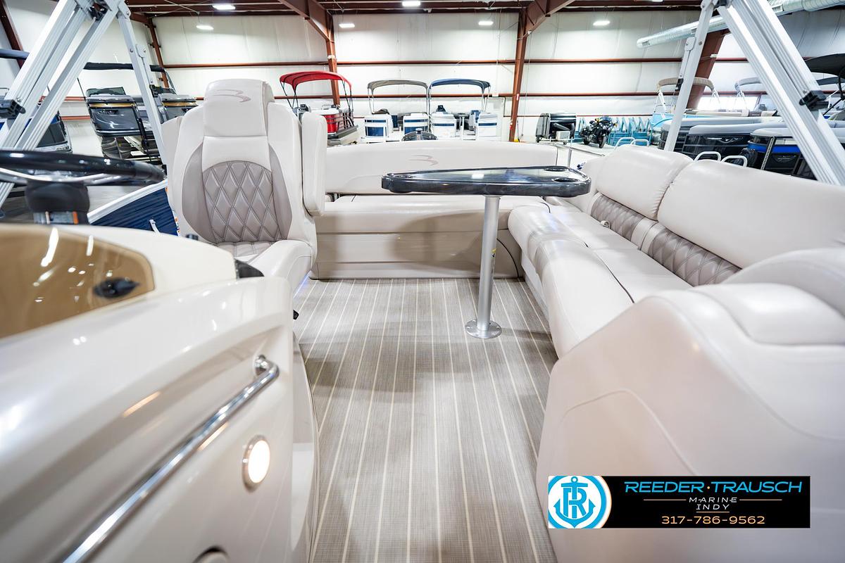 Used 2016 Bennington 2375 RSB