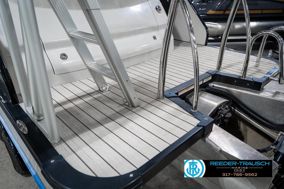 Used 2019 Avalon 2785 RJ Ambassador