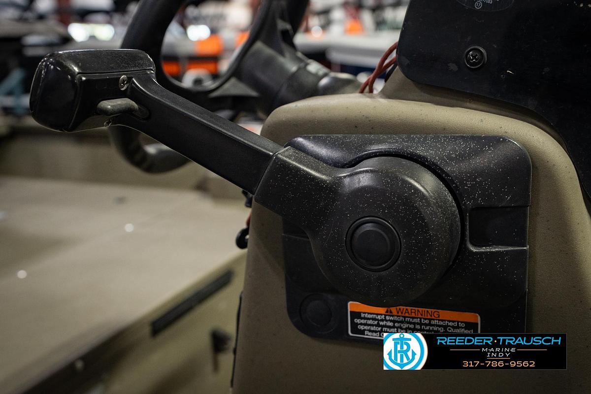 Used 2018 Tracker 2072 CC