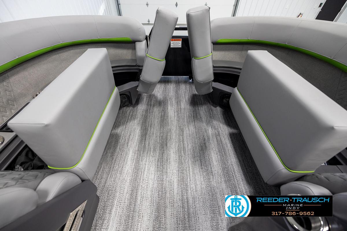 2025 Bennington 22 MFB