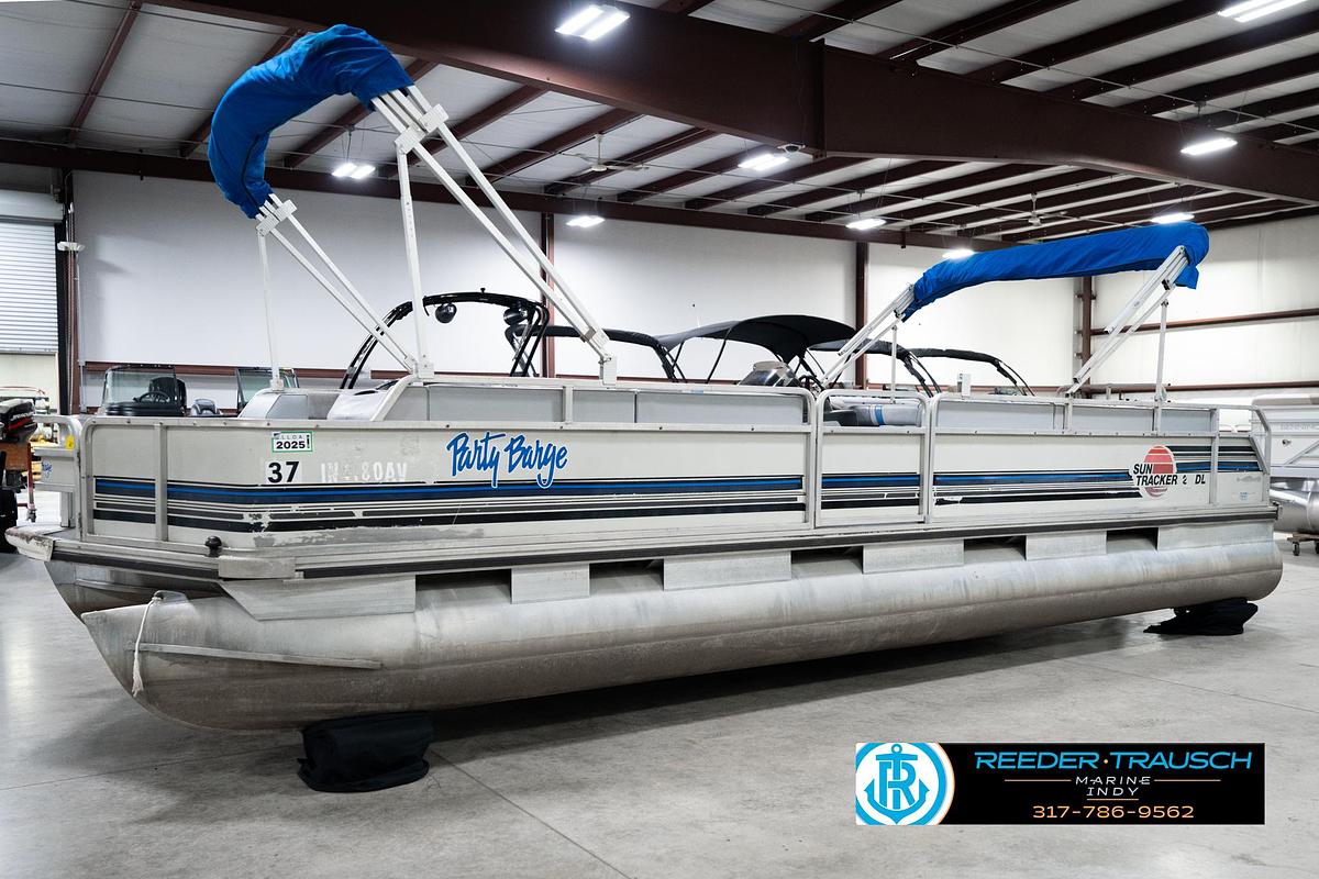 Used 1992 Sun Tracker Party Barge 24