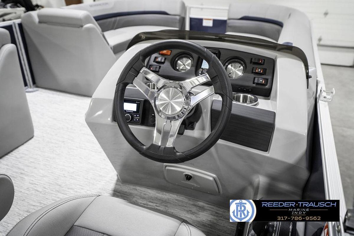 2025 Bennington 22 SXL