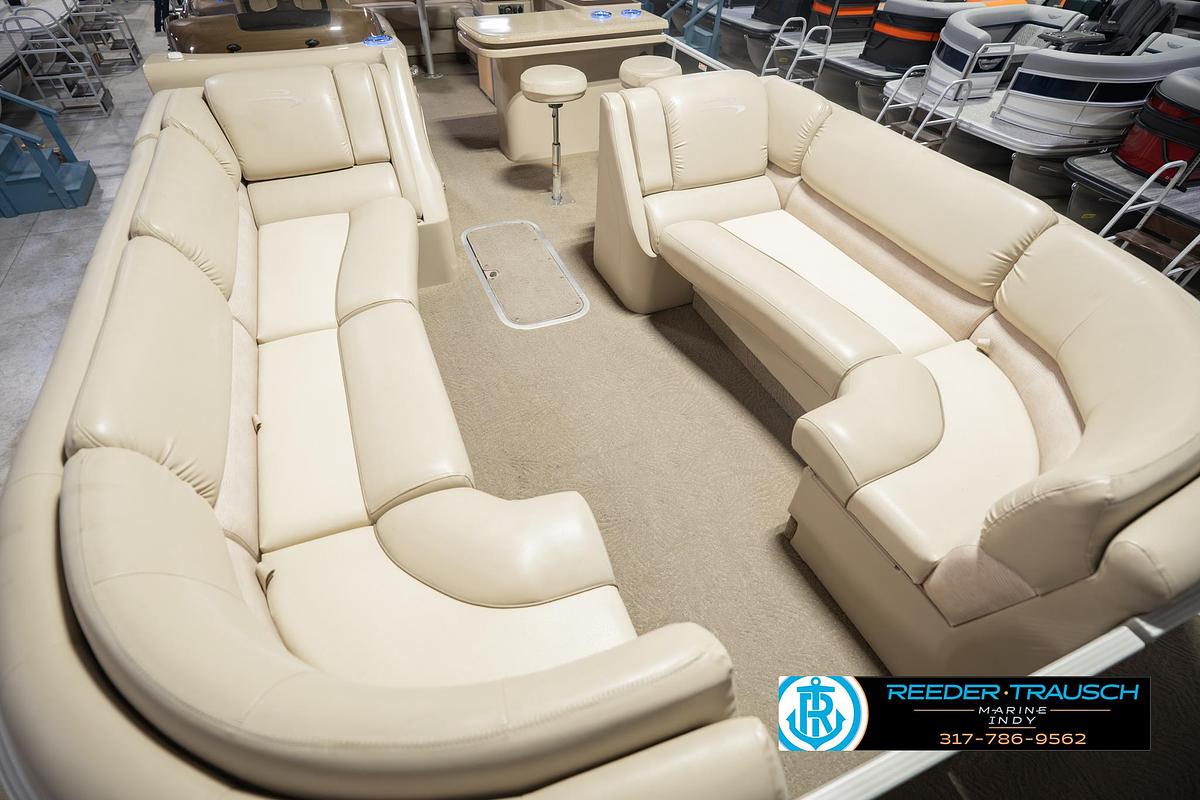 Used 2014 Bennington 2550 RCB