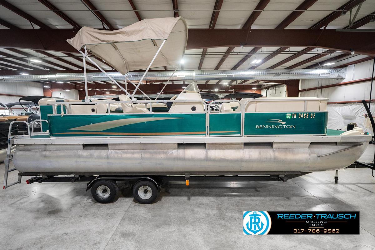 Used 2000 Bennington 227L