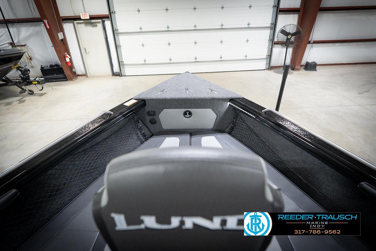 2026 Lund 2275 Baron