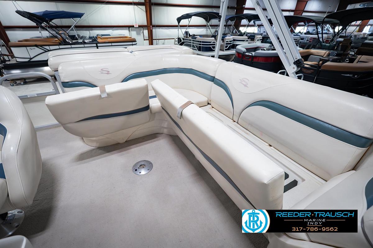 Used 2006 Bennington Sedona L21