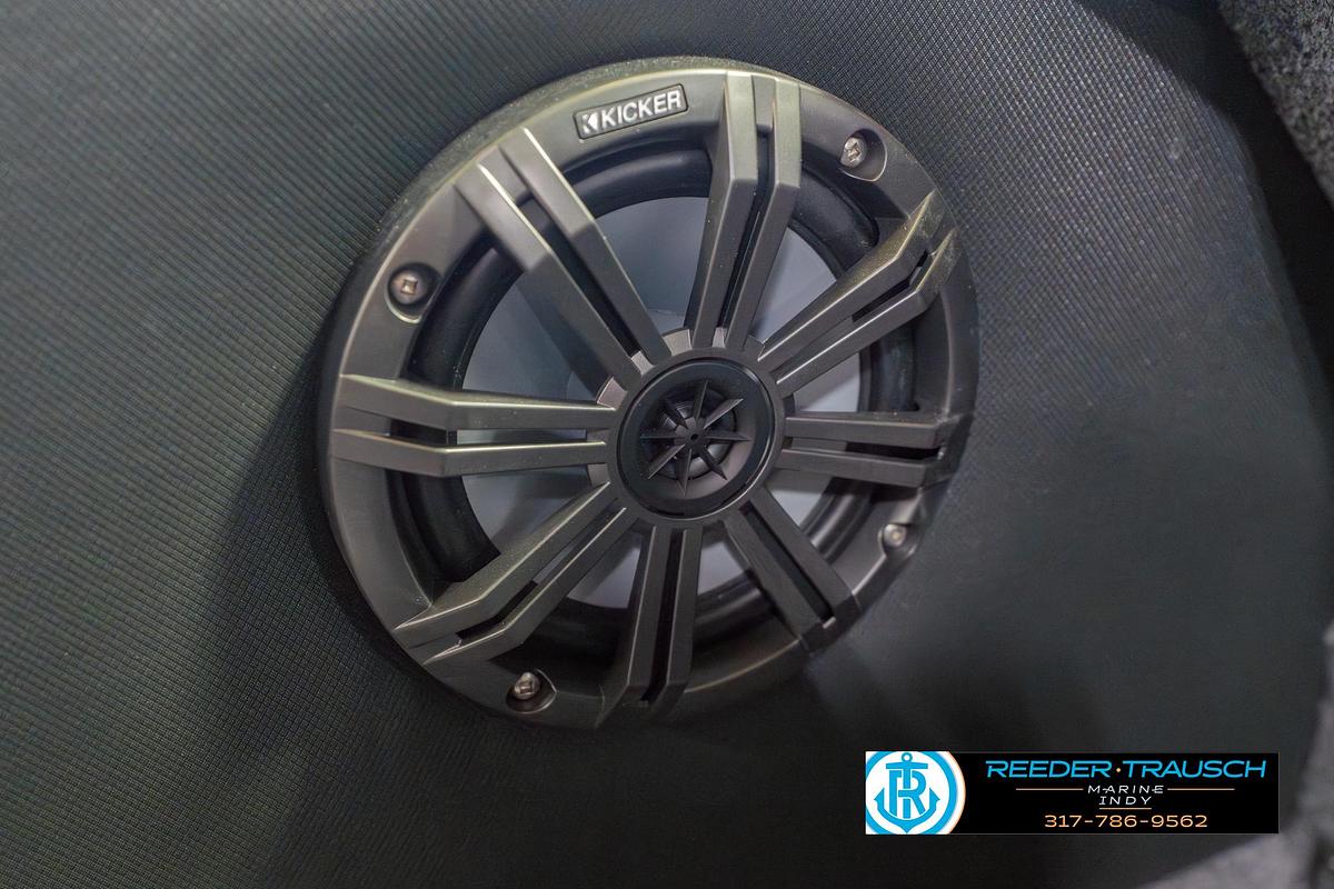 2026 Lund 1975 Pro V Sport