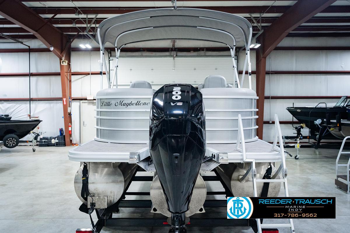 Used 2023 Bennington 23 LSR