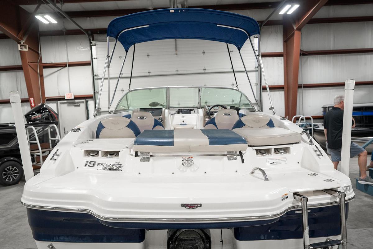 Used 2013 Chapparal 19 H20 F/S