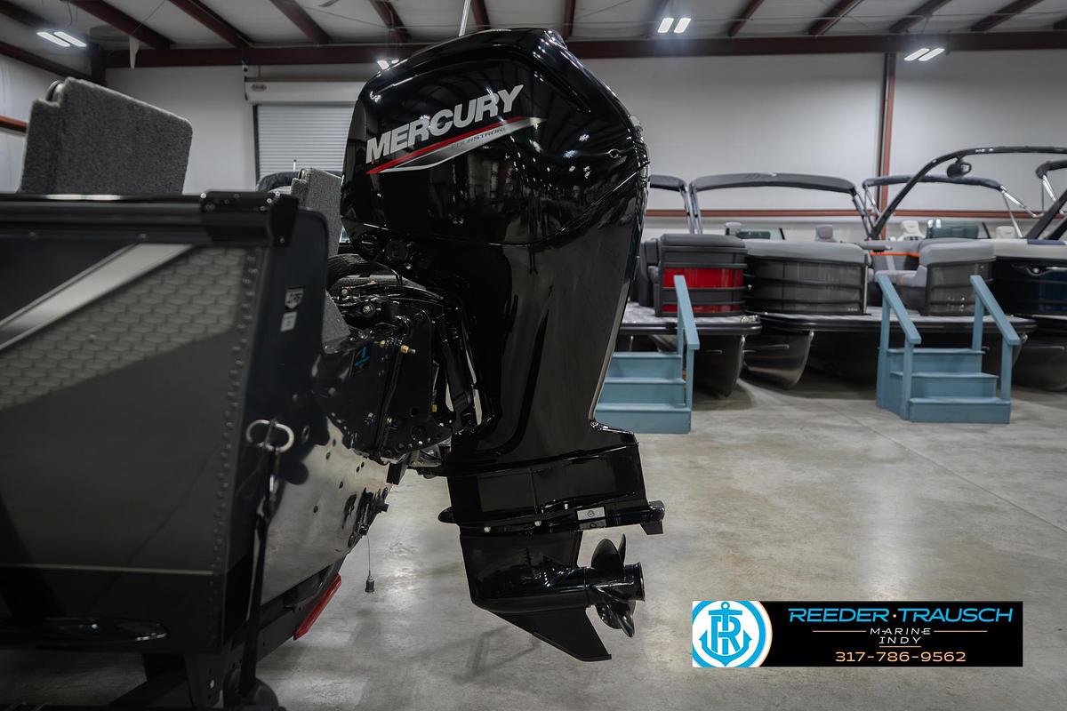 2026 Lund 1775 Impact XS