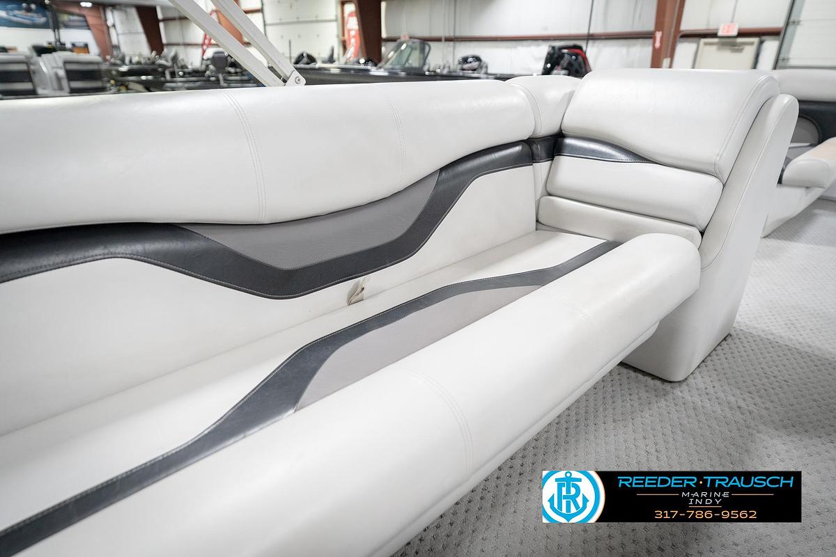 Used 1991 Godfrey Sanpan SP 2200