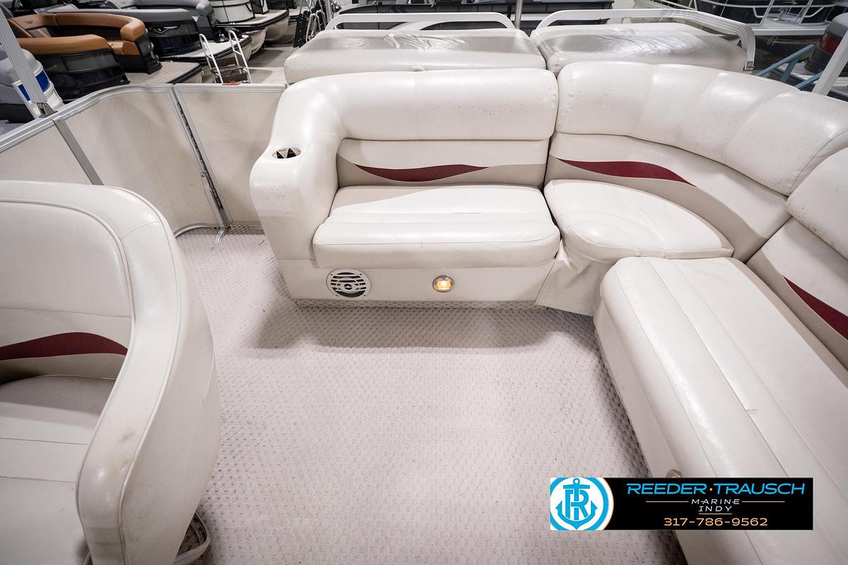 Used 2005 Crest 22 Crest III XRS