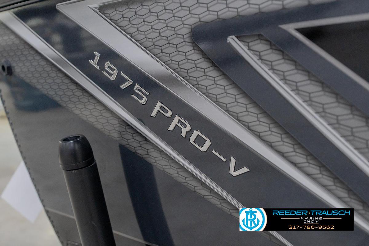 2026 Lund 1975 Pro V Sport