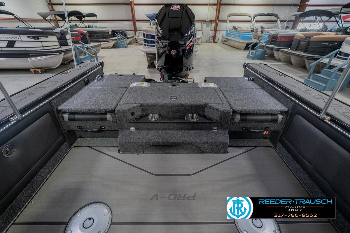 2026 Lund 1975 Pro V Sport